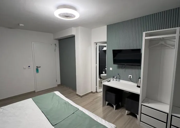 Dido Diamond Hotel